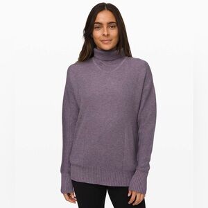 *Rare Lululemon | Cozy Calling Turtleneck |
Heathered Purple Quartz | M